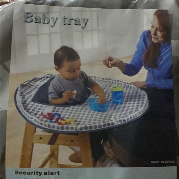 Dining out portable baby tray polar bear gray nwt - Picture 4 of 6